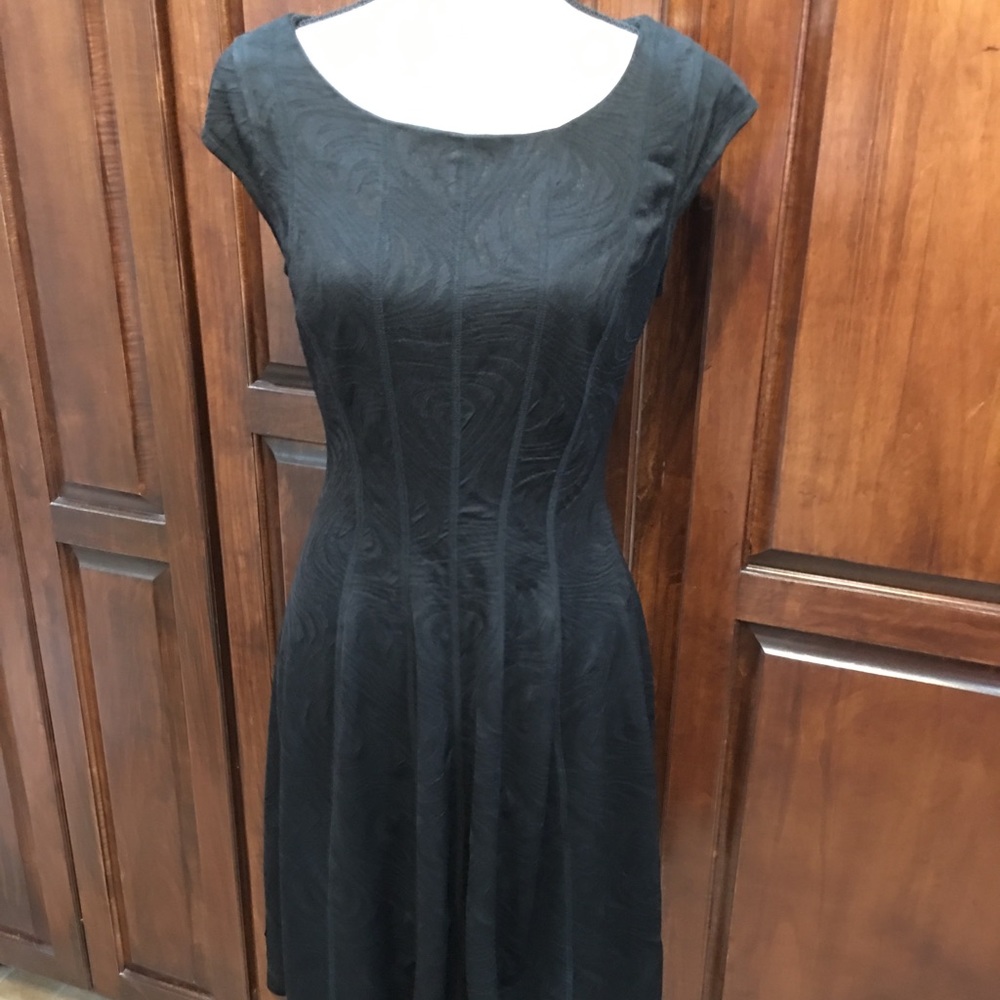 Robbie Bee knee length A-line dress